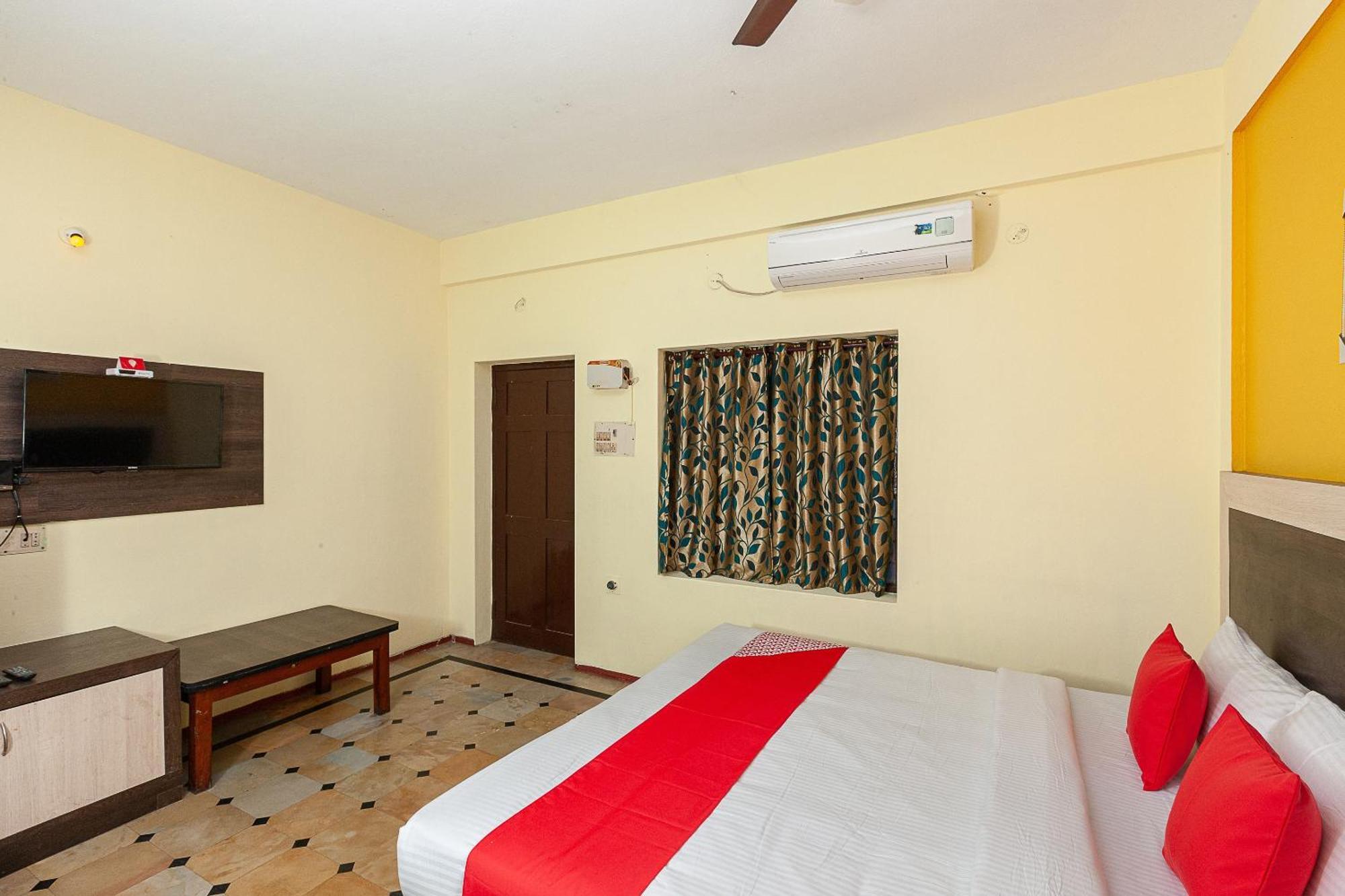 Collection O Ammayi Hotels & Resorts Tiruvannāmalai Exterior foto
